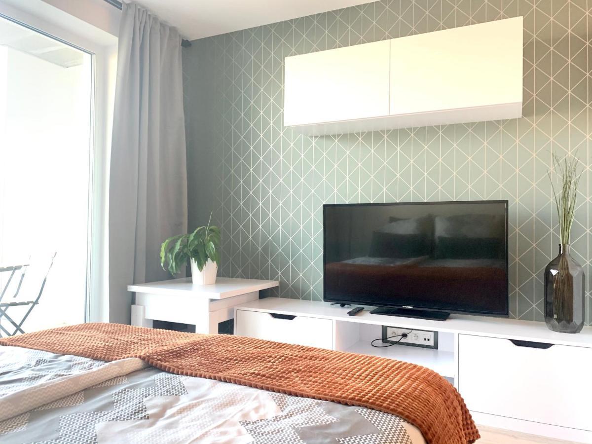 Luxury, Bright Studio With Parking And Balcony In Bratislava Center Zewnętrze zdjęcie